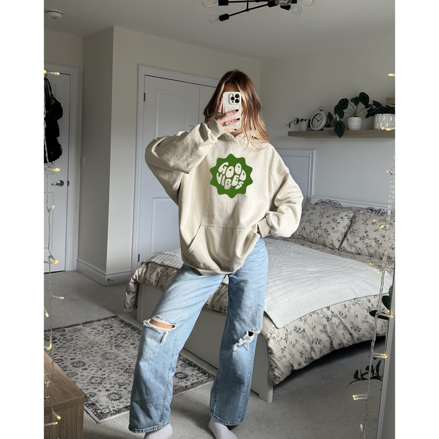 Good Vibes Retro Bubble Hoodie – Neutral Sand